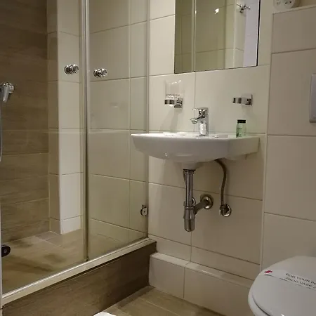Hotel Ideja 3*